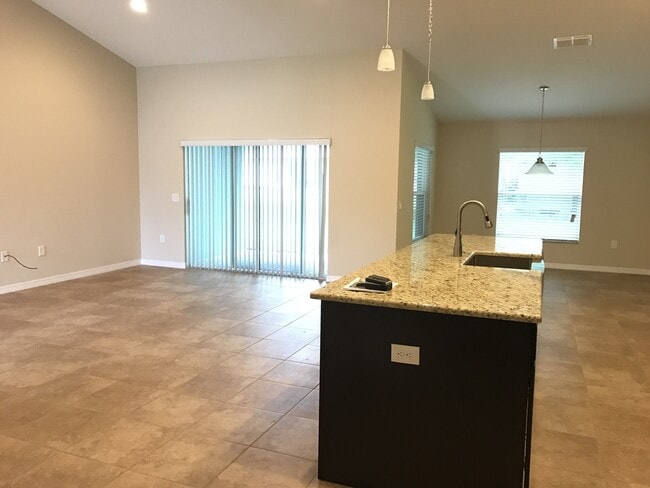 Building Photo - MOVE IN SPECIAL-Beautiful Energy Efficient 3/2 Home in St. Cloud