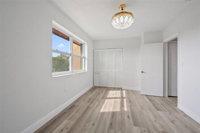 Building Photo - 2787 NW 196th St