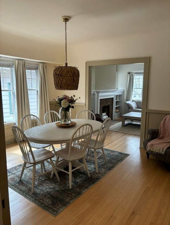 Building Photo - 3822-3824 N Maryland Ave.