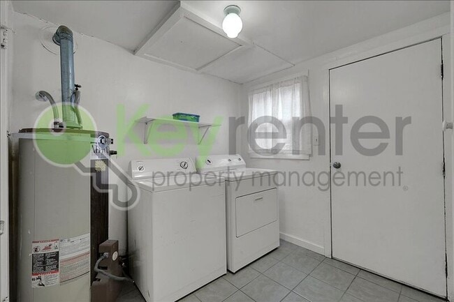 Building Photo - 2630 X St