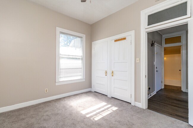 Building Photo - 602 Caswell Ave