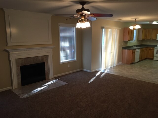 Building Photo - 34 Old Farm Rd