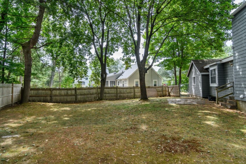 Building Photo - 7 Ferndale Rd