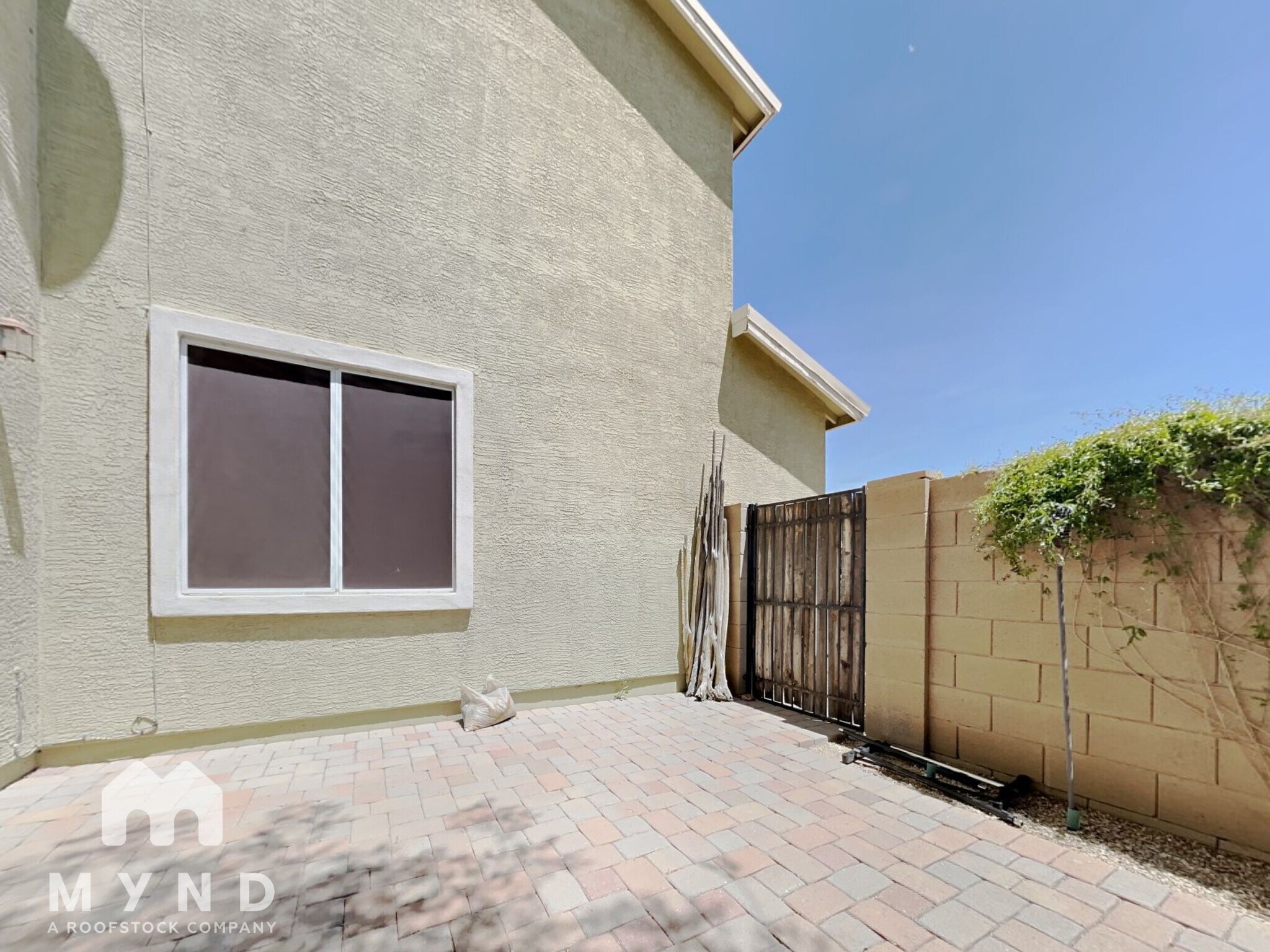 Building Photo - 3003 W Perdido Way