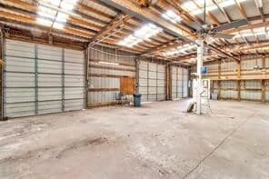 Building Photo - 9504 Quaker Ct