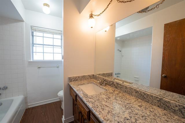 Building Photo - 309 Brookview Dr