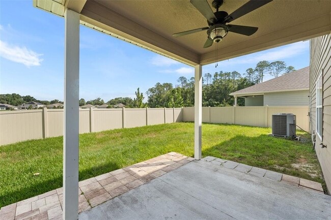 Building Photo - 8008 SW 62nd Ct