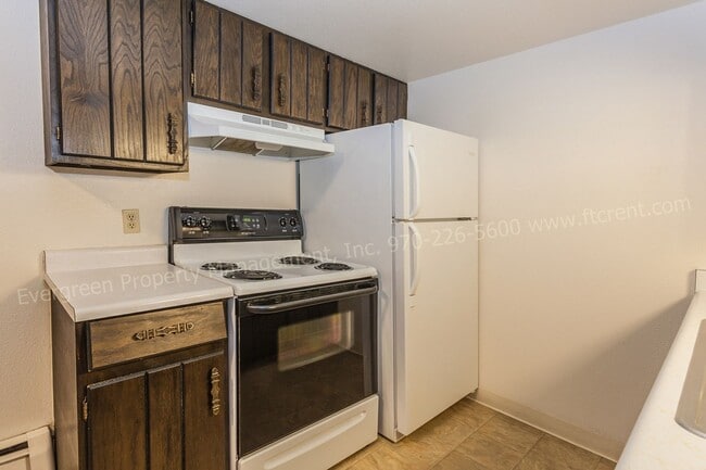 Building Photo - 1314 E 16th St