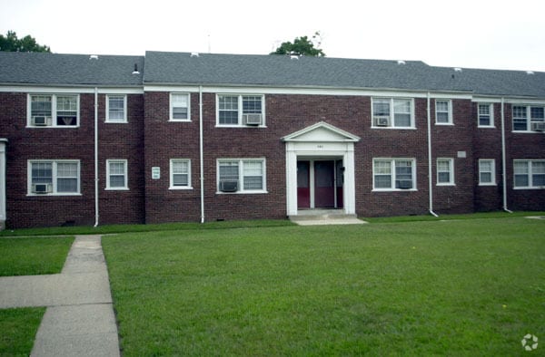 Primary Photo - 441-443 Maryland St