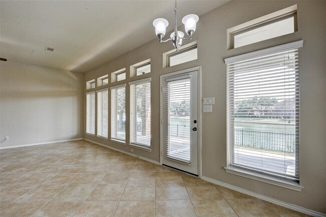 Building Photo - 26303 Crystal Cove Ln