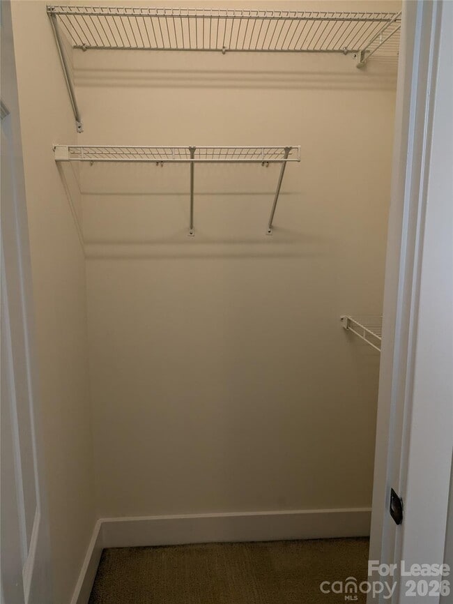 Building Photo - 234 Harbour Pl Dr