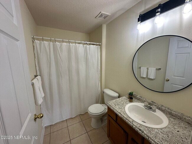 Building Photo - 6099 Maggies Cir