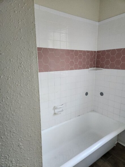 Building Photo - 731 Ave A SW