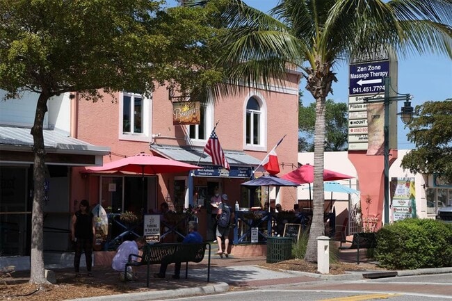 Building Photo - 8657 Palmer Park Cir