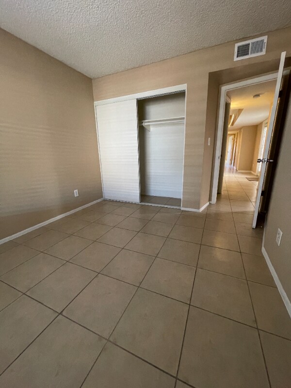 Building Photo - 2503 N 23rd Ave