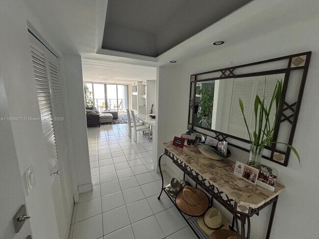 Building Photo - 2301 S Ocean Dr