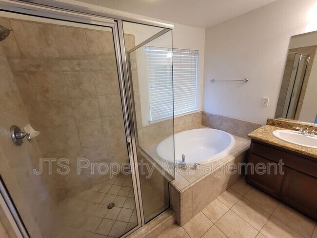 Building Photo - 11785 Rose Wind Ct