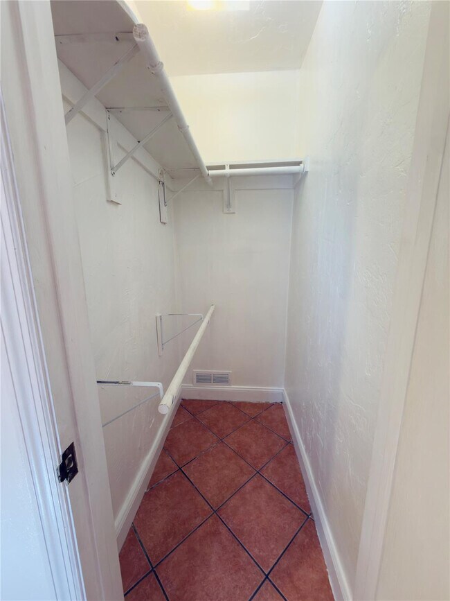 Building Photo - 3172 McDonald St