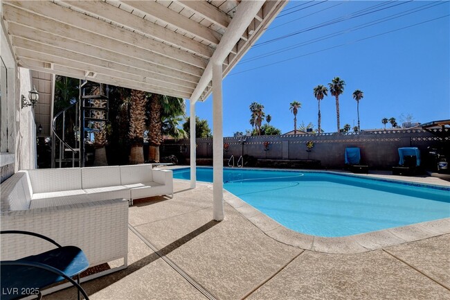 Building Photo - 3969 Acapulco Ave