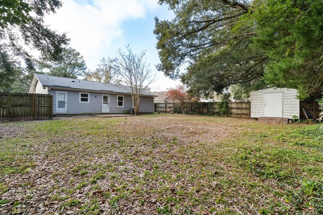 Building Photo - 3 BR 2 Ba home in Fairhope