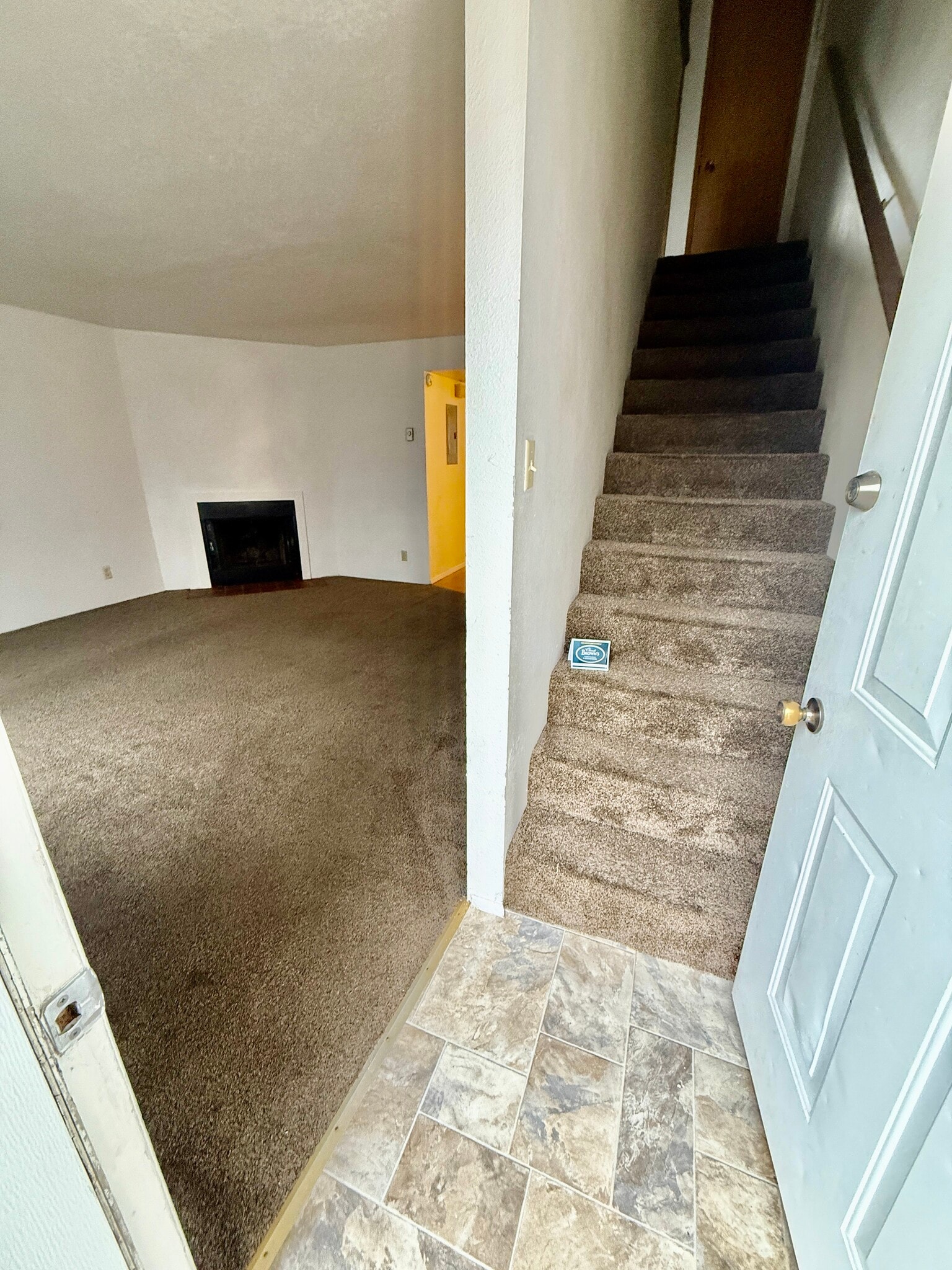 Building Photo - 631 Quincy St