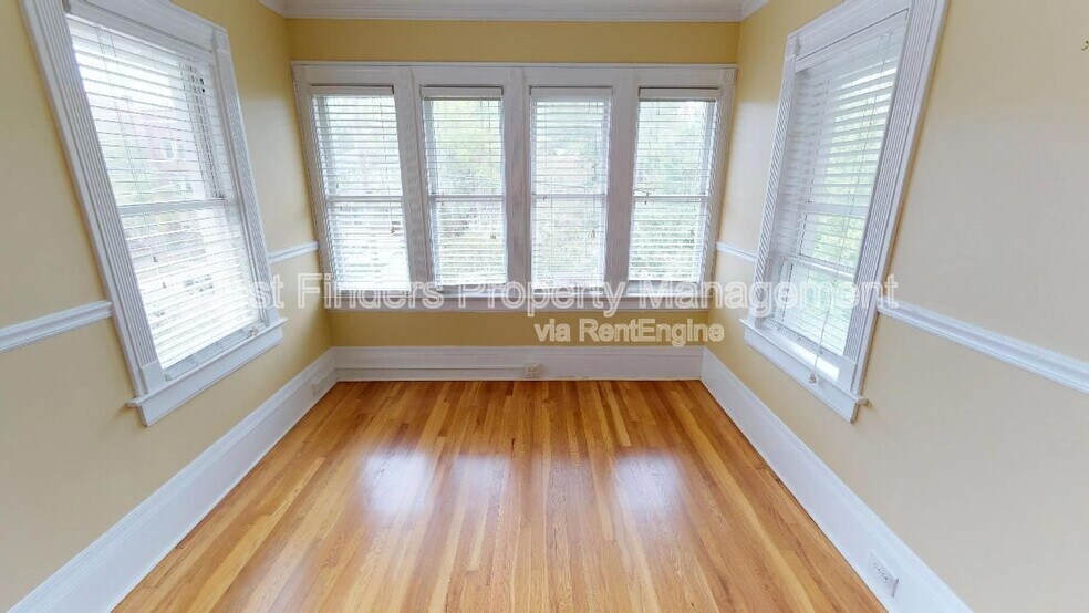 Building Photo - 2044 Forbes St