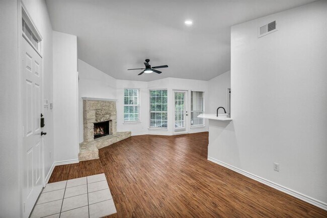 Building Photo - 6804 N Capital of Texas Hwy