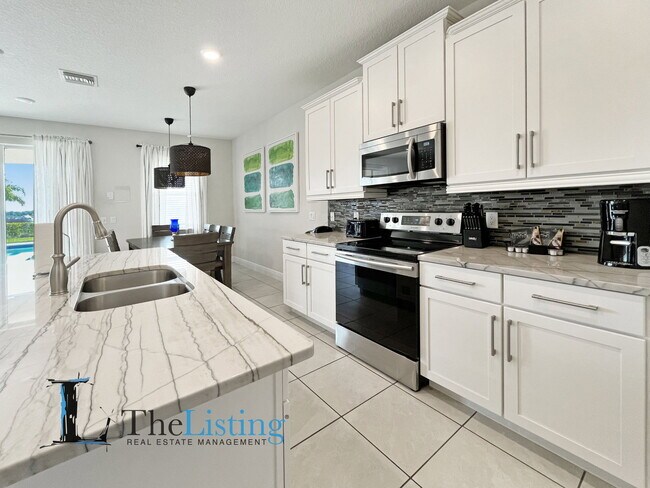 Building Photo - 7755 Westland Dr