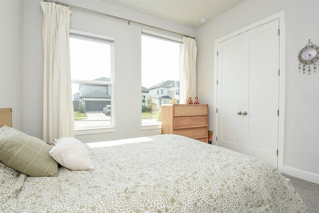 Building Photo - 8906 Luddenham Lilac Ln