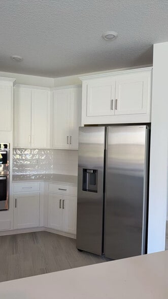 Building Photo - 15041 Shady Palms Ln