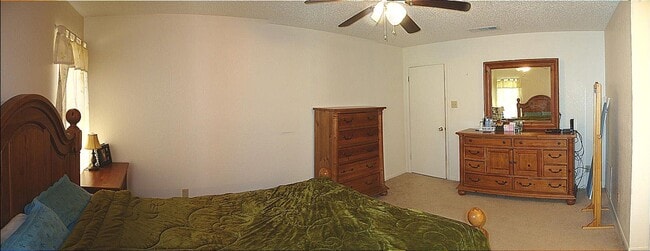 Building Photo - 412 Baumann Dr