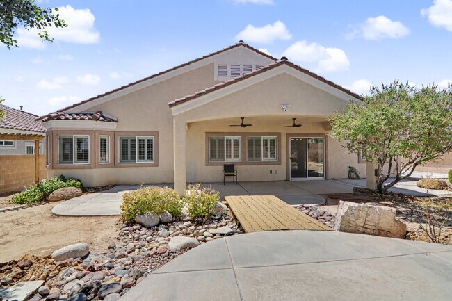 Building Photo - Immaculate 5-Bed, 3-Bath Entertainer’s Home on Over a Quarter Acre in Gated Riverwalk Ranch Manor...