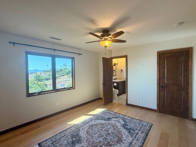 Building Photo - Resort Style Living on Warmlands Avenue