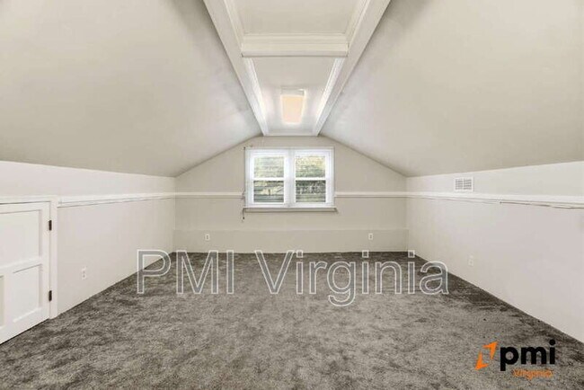 Building Photo - 436 Longleaf Rd