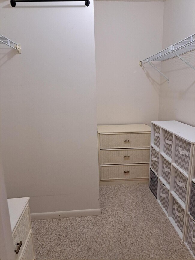 Building Photo - 6531 SE Federal Hwy