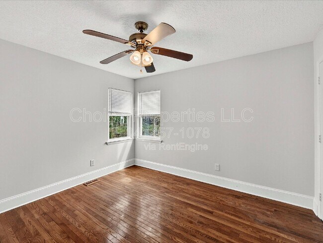 Building Photo - 8413 Red Setter Ln