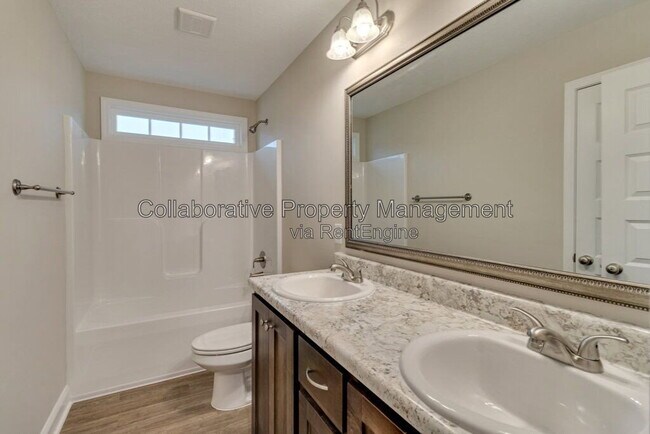 Building Photo - 338 Tallulah Bend