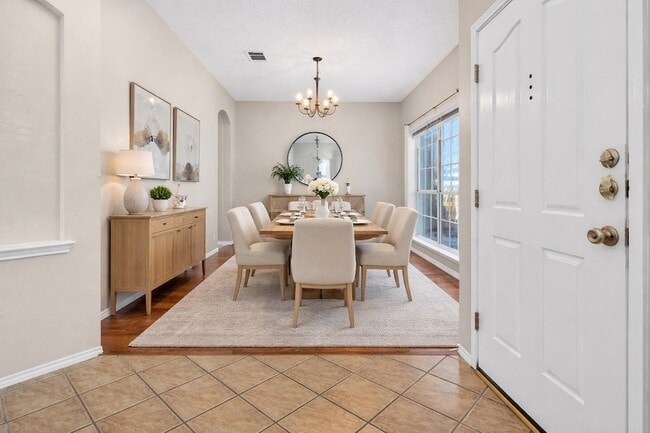 Building Photo - 770 Whitman Dr