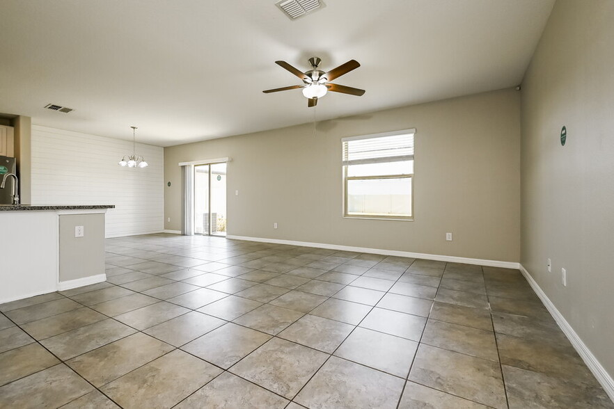 Building Photo - 7311 Ozello Trail Ave
