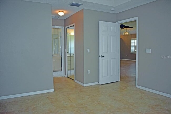 Building Photo - 14499 Tamarind Loop