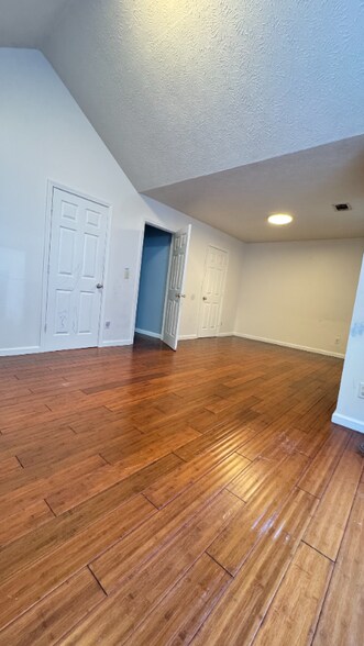 Building Photo - 2295 W Liddell Rd