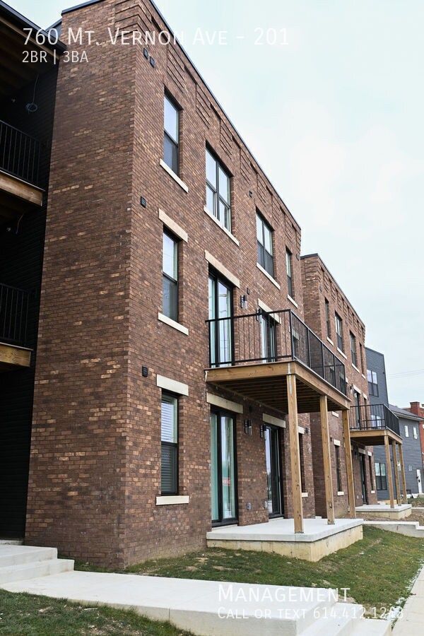 Building Photo - 760 Mt Vernon Ave