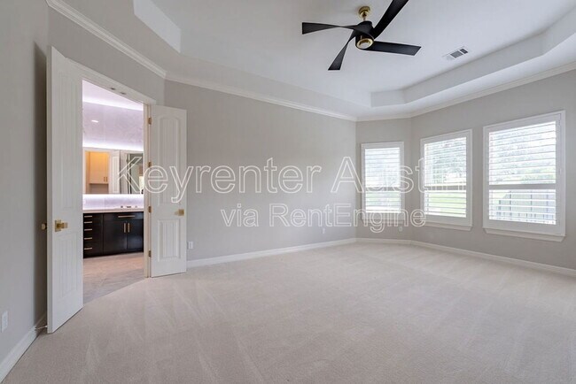 Building Photo - 617 Smarty Jones Ave