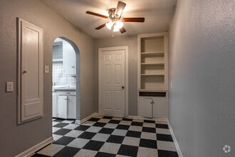 Interior Photo - 4625 Junius St
