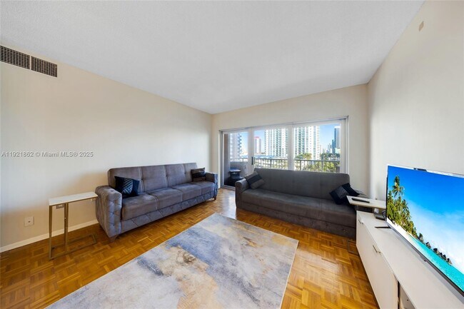 Building Photo - 1985 S Ocean Dr