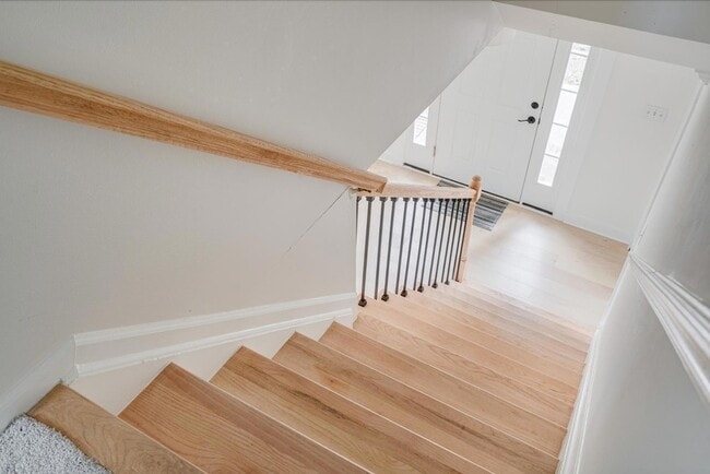 Building Photo - 2437 Tilghman Cir