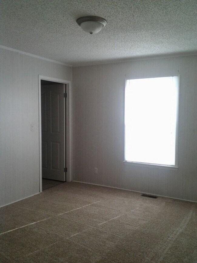 Building Photo - 123 Magnolia Gardens Dr