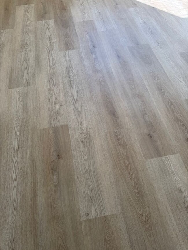 Building Photo - Steps from Alamitos Beach! Modern 1 bed 1 ...