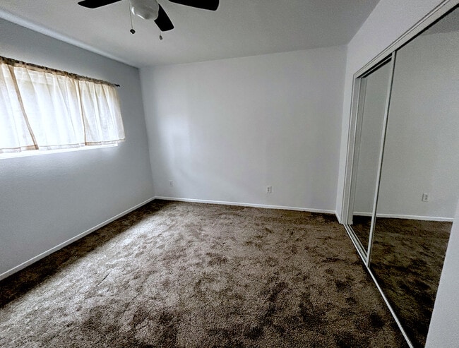 Back bedroom - 1344 N Fairview St