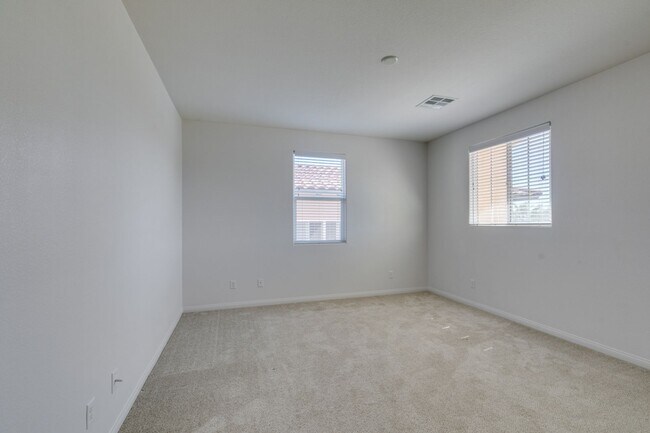 Building Photo - 12056 La Palmera Ave